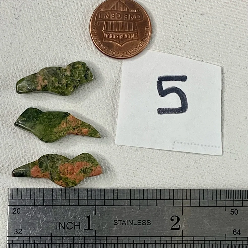 3 Native American Style Carved Bird Fetish Animal Stone Beads Pink Green Unakite
